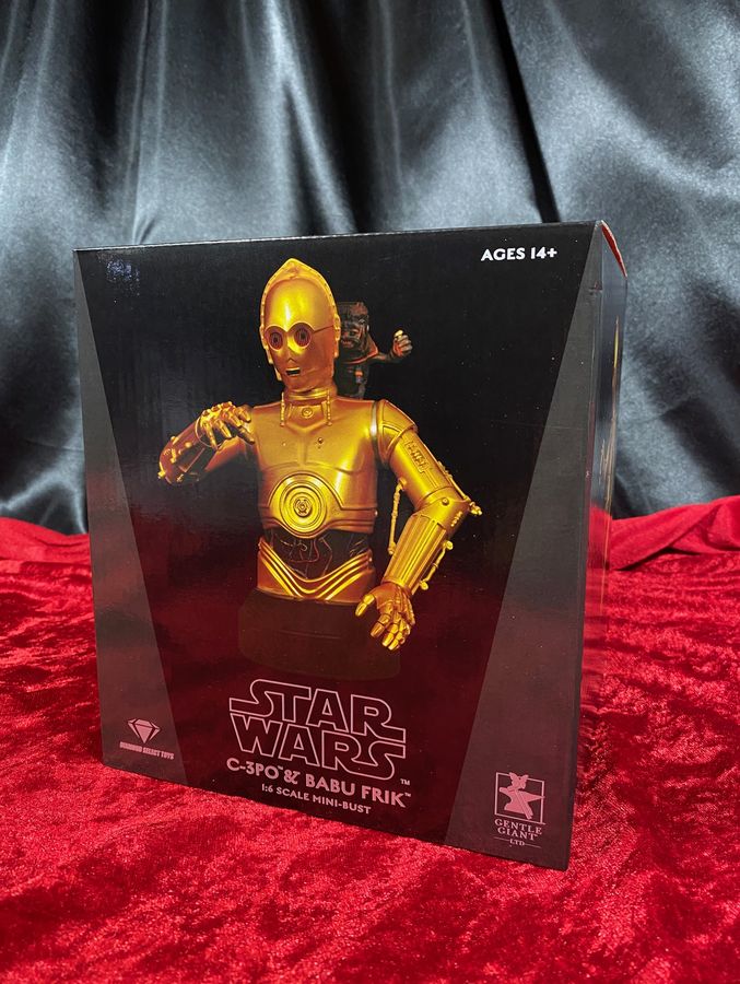 Gentle Giant Star Wars Rise of Skywalker C-3PO and Babu Frik Bust Statue