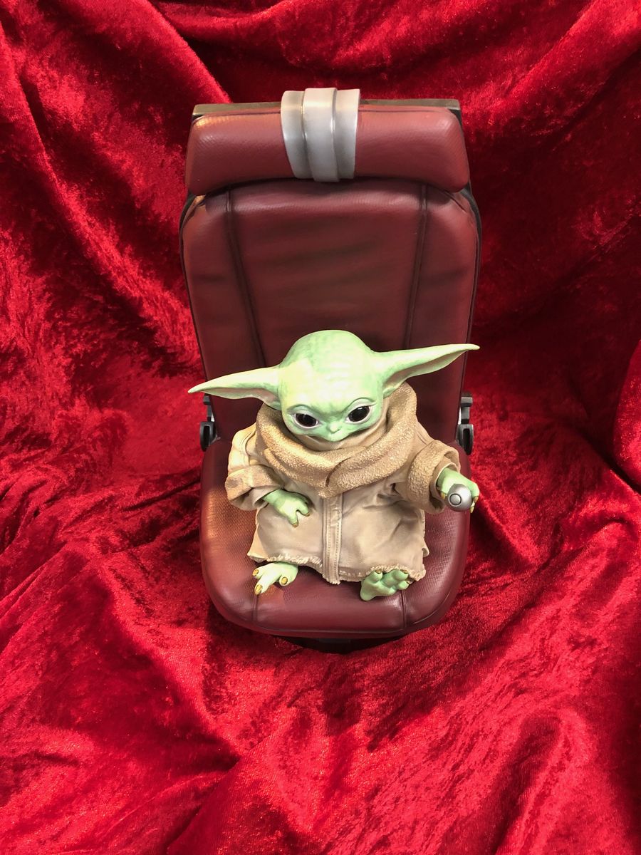 Gentle Giant The Mandalorian Grogu Statue 1:2 Scale Baby Yoda in Chair (5000)