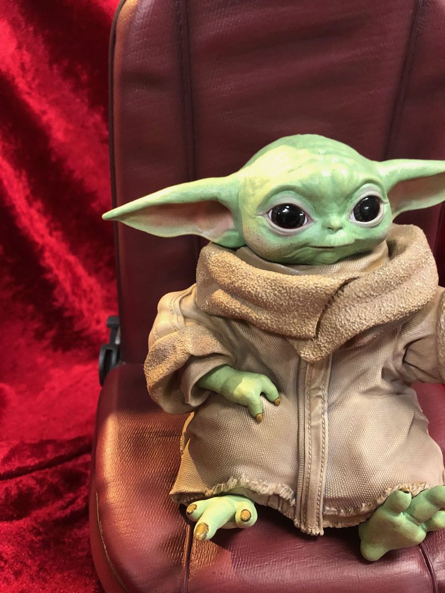 Gentle Giant The Mandalorian Grogu Statue 1:2 Scale Baby Yoda in Chair (5000)