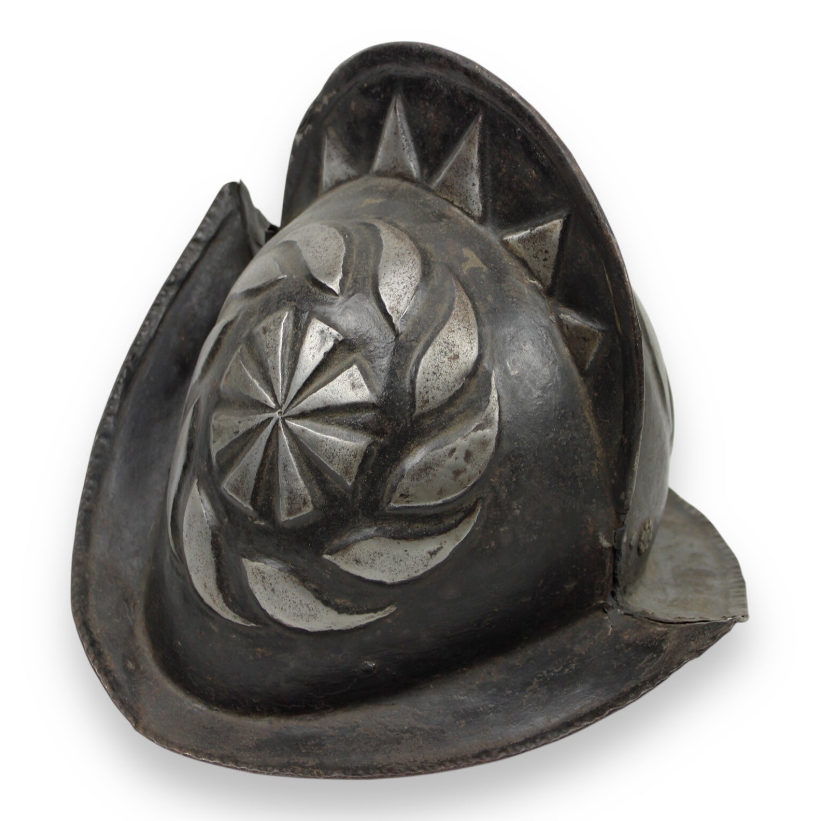 German Black and White Morion Helmet (Late 16th–Early 17th Century)