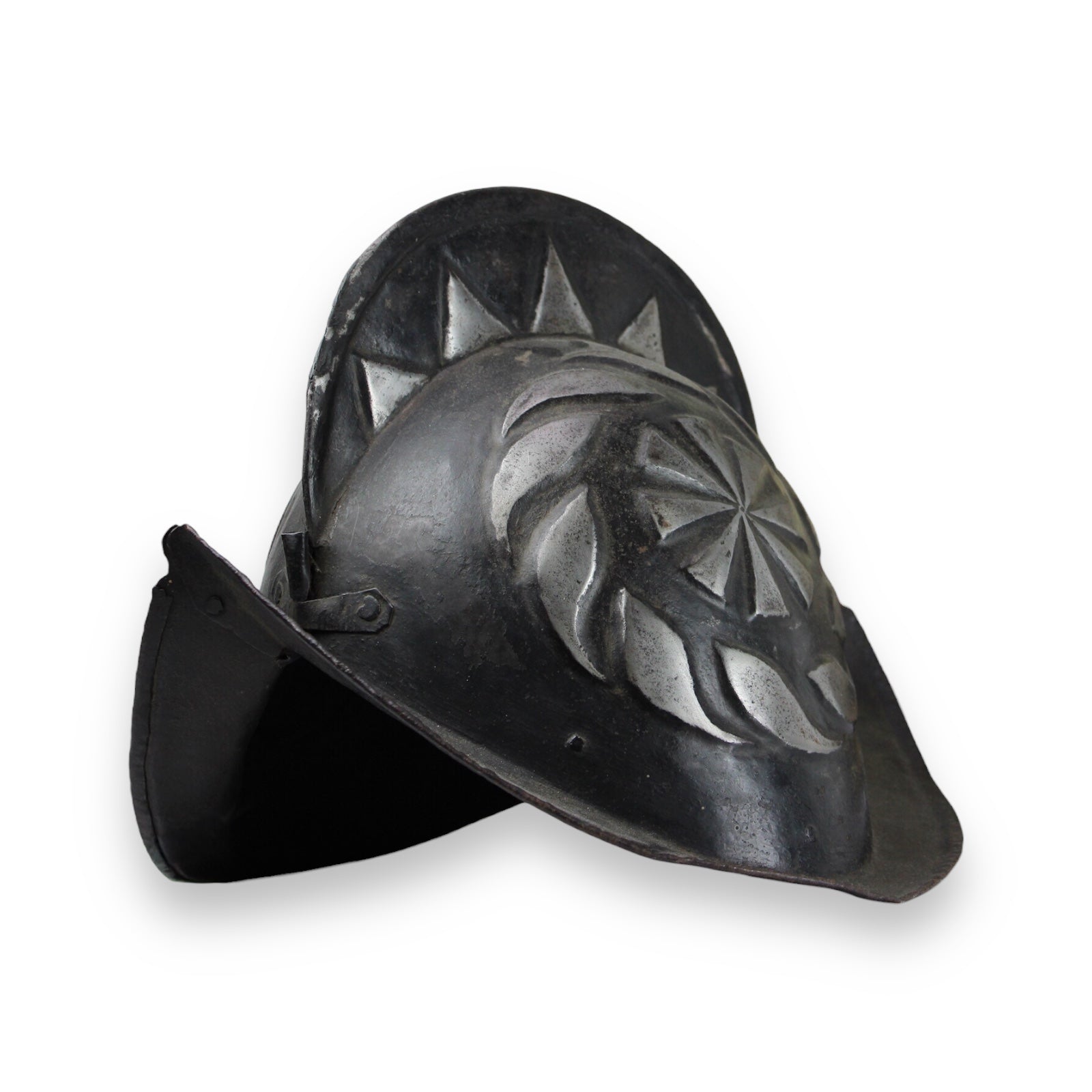 German Black and White Morion Helmet (Late 16th–Early 17th Century)
