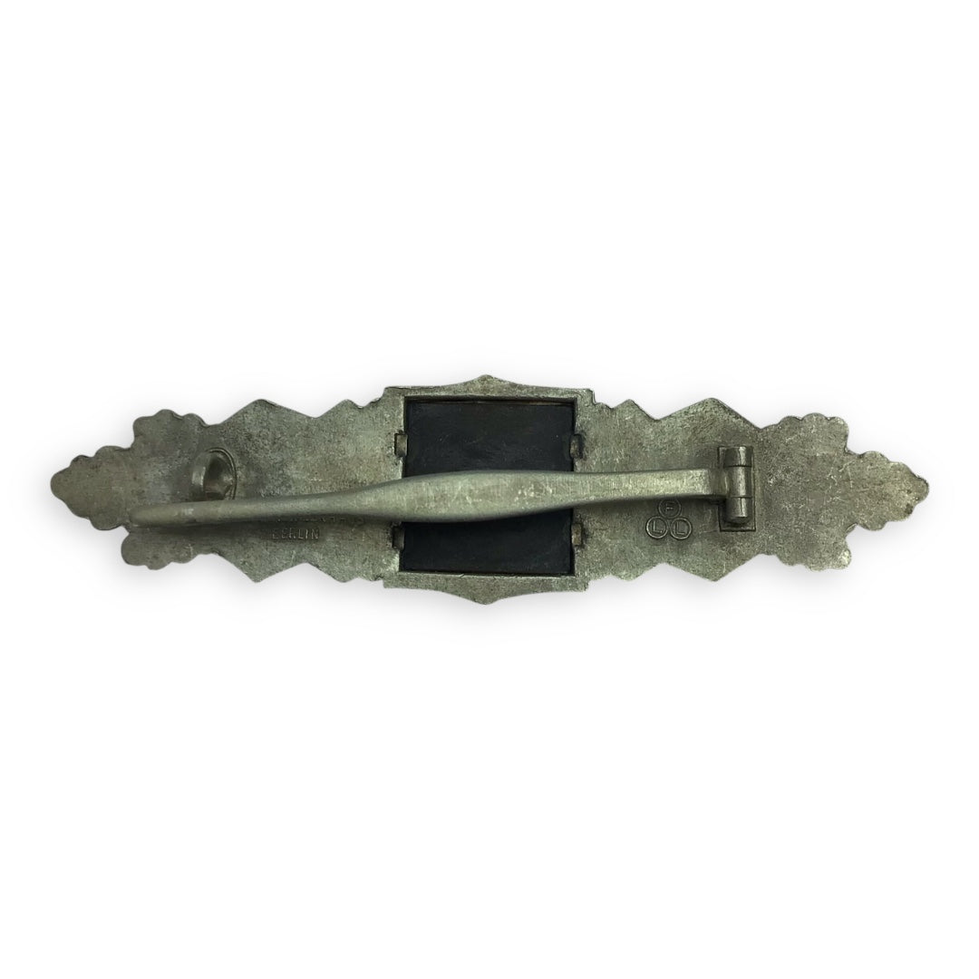 German WW2 Close Combat Clasp (Nahkampfspange) in Silver