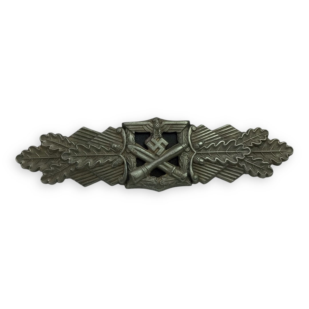German WW2 Close Combat Clasp (Nahkampfspange) in Silver