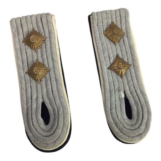 German WW2 Waffen-SS Slip-On Shoulder Boards | Officer Rank (Captain / Hauptsturmführer Type)