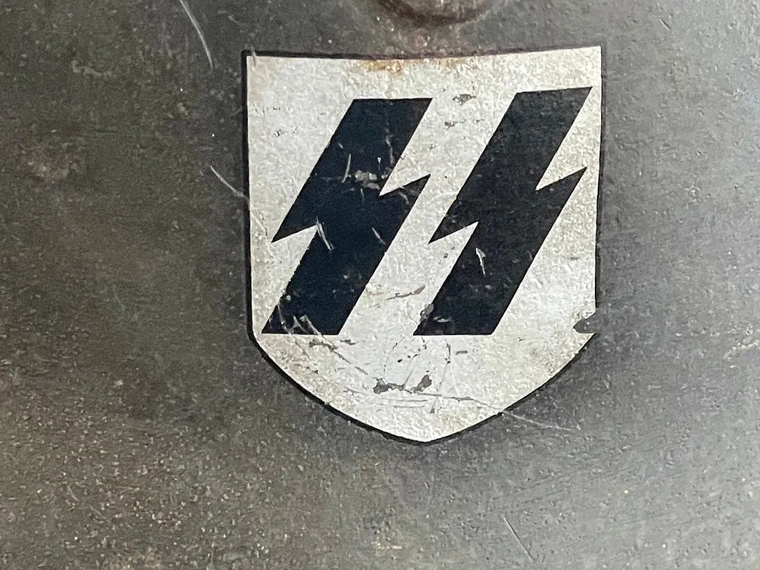 German WWII M40 Single Decal Waffen-SS Combat Helmet