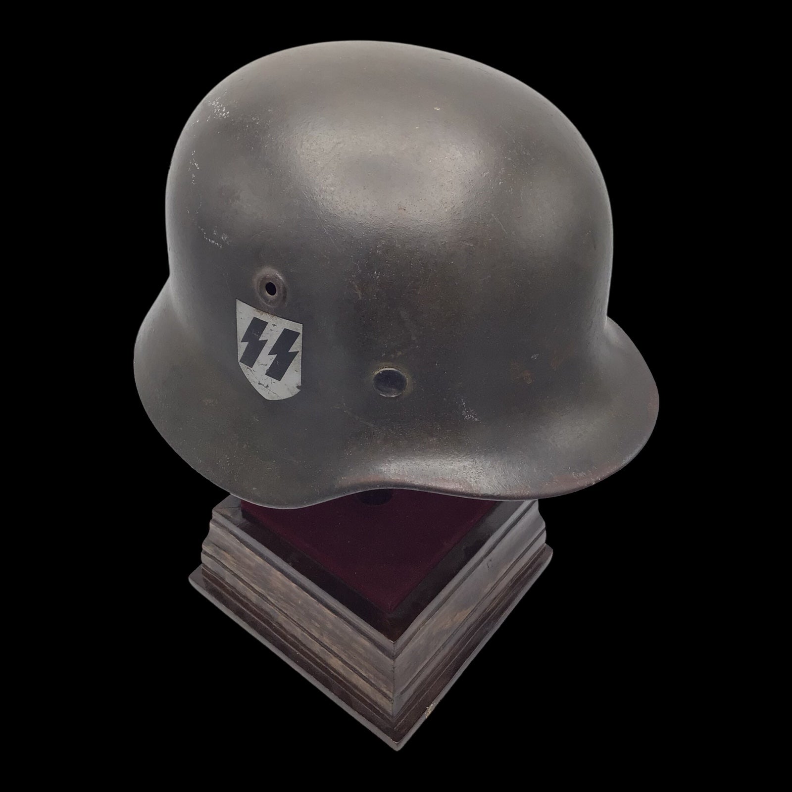 German WWII M40 Single Decal Waffen-SS Combat Helmet