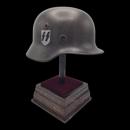 German WWII M40 Single Decal Waffen-SS Combat Helmet