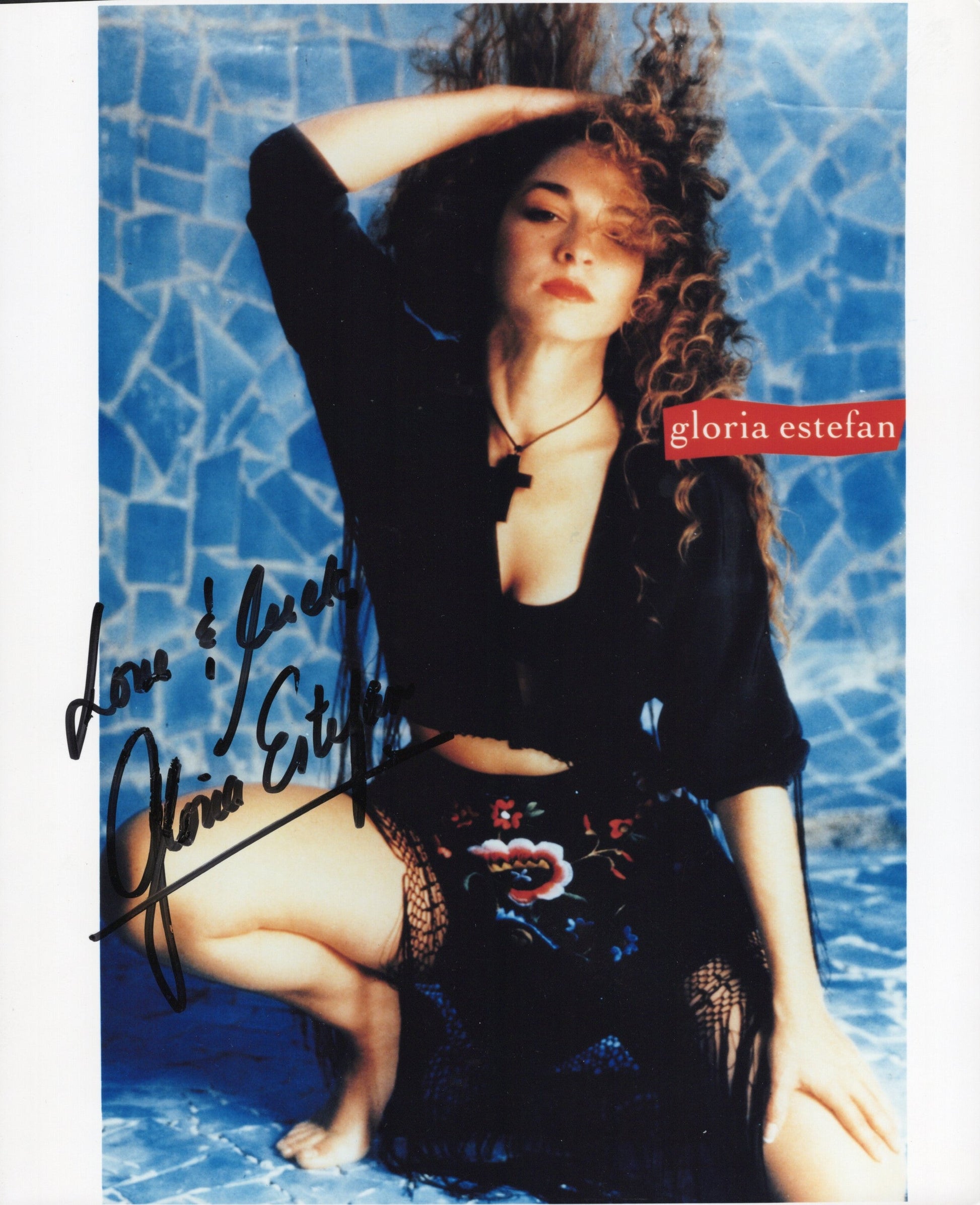 Gloria Estefan Signed Photo Personalized "Love & Luck!" 8x10