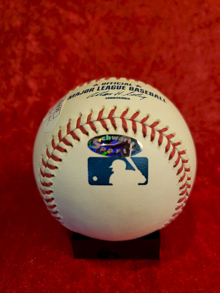 Greg Maddux Certified Authentic Autographed Baseball Mark Prior & Kerry Wood