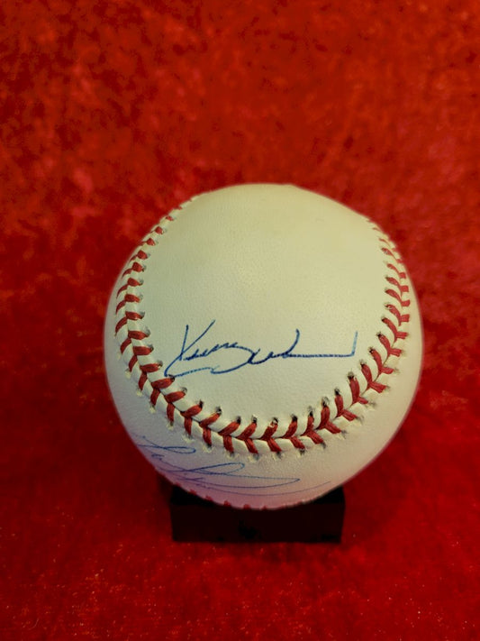 Greg Maddux Certified Authentic Autographed Baseball Mark Prior & Kerry Wood