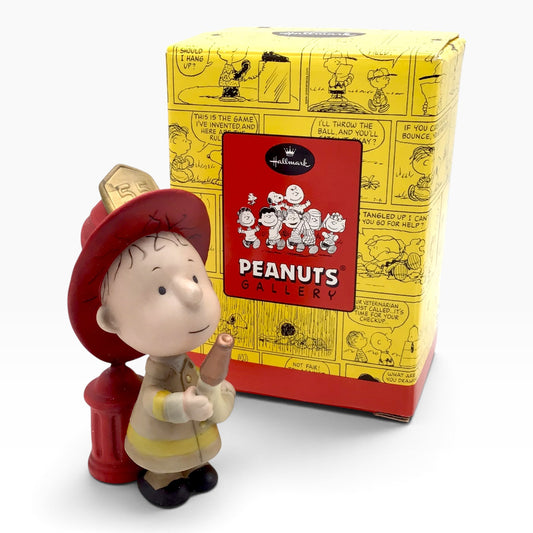 Hallmark Peanuts Gallery Firefighter Pigpen QPC4061 – Numbered Edition Figurine w/ box & COA