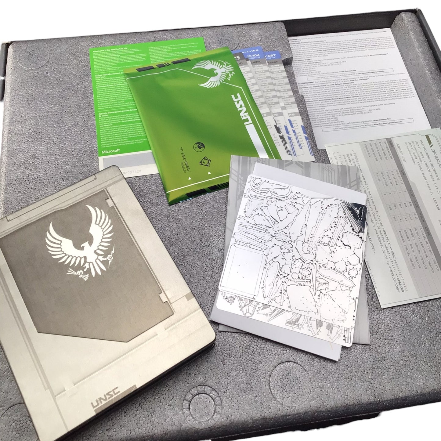 Halo 5: Guardians Collector’s Edition Set – Statues & Extras Only (No Game)