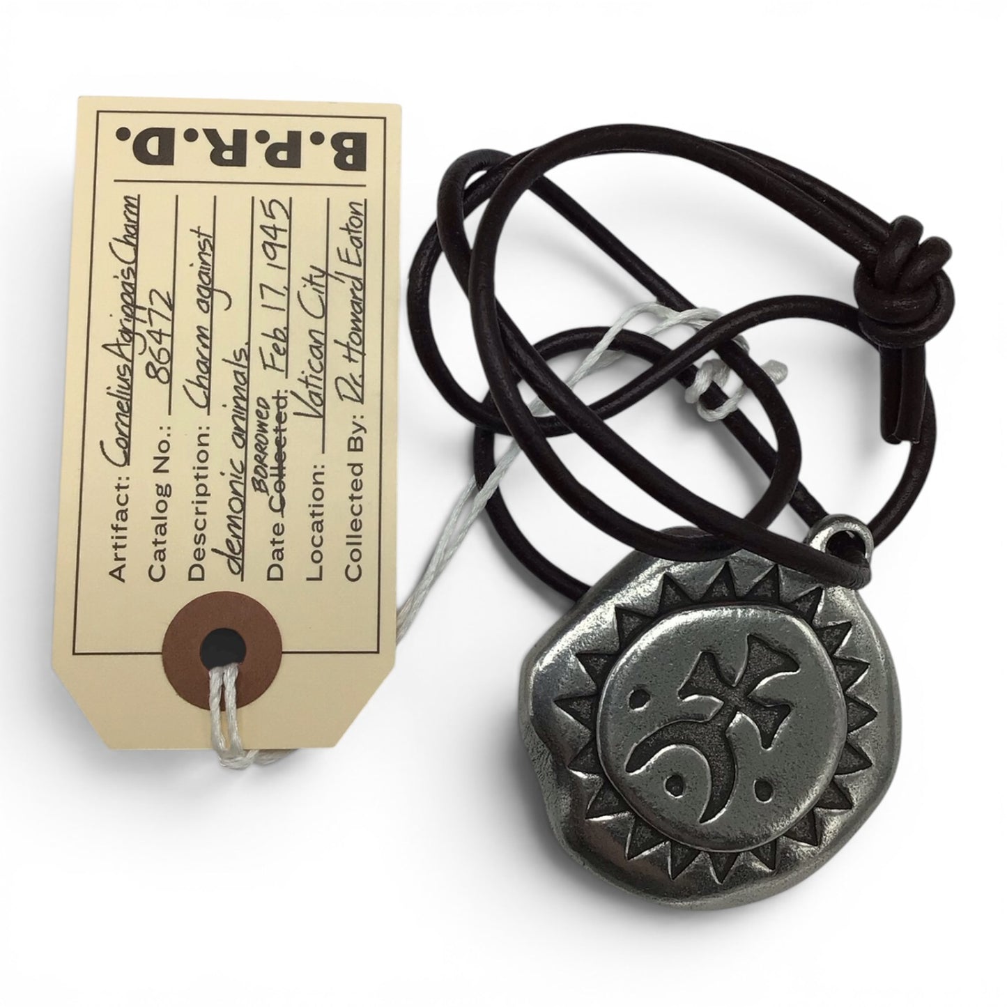 Hellboy B.P.R.D. Artifact Archive - Cornelius Agrippa's Charm