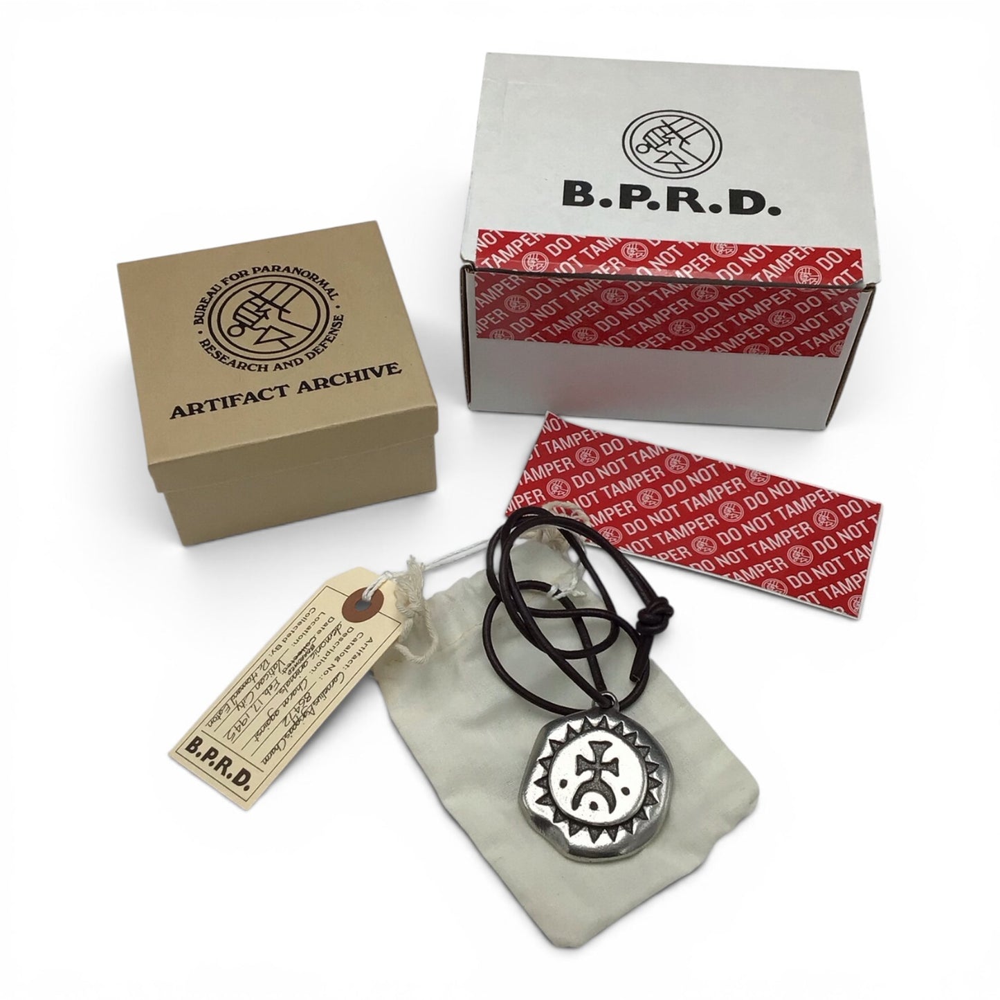 Hellboy B.P.R.D. Artifact Archive - Cornelius Agrippa's Charm