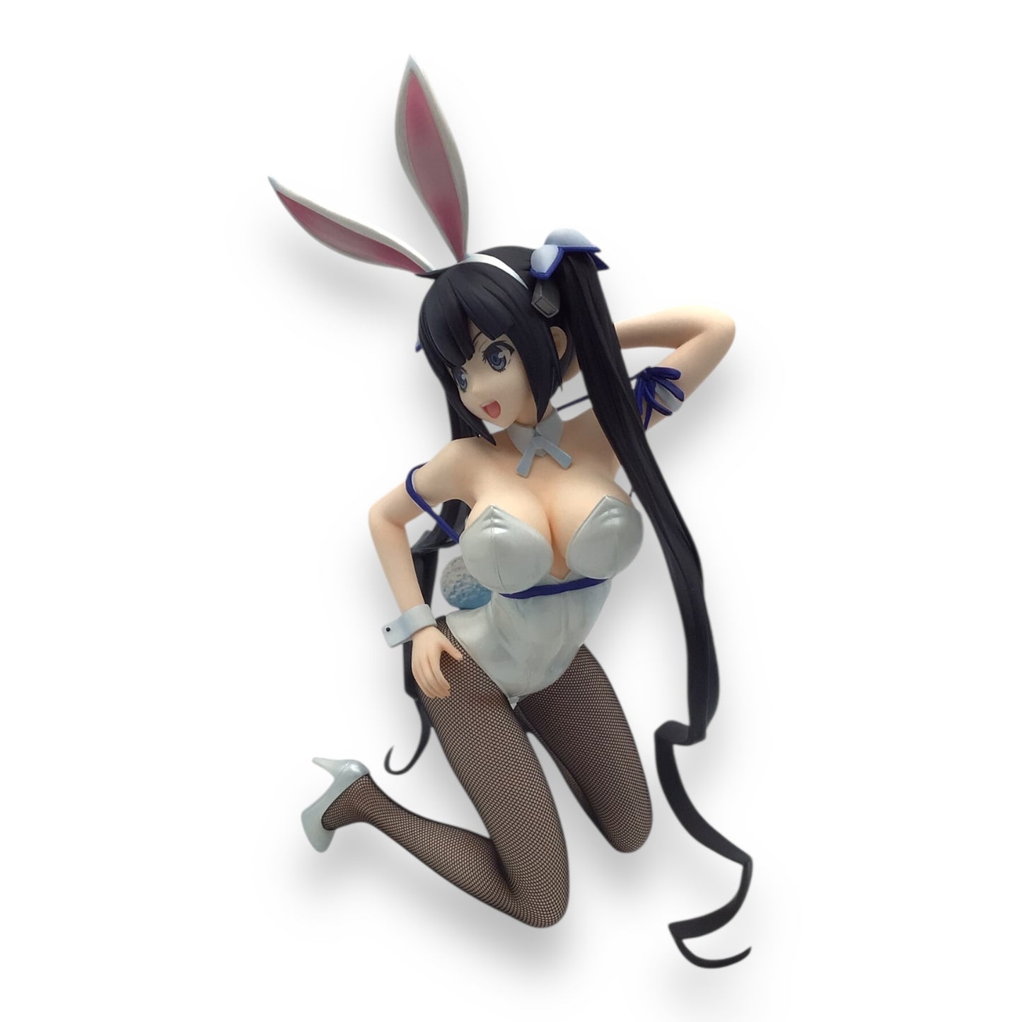 Hestia Bunny Version 1/4 Scale Figure - Is It Wrong to Try to Pick Up Girls in a Dungeon?