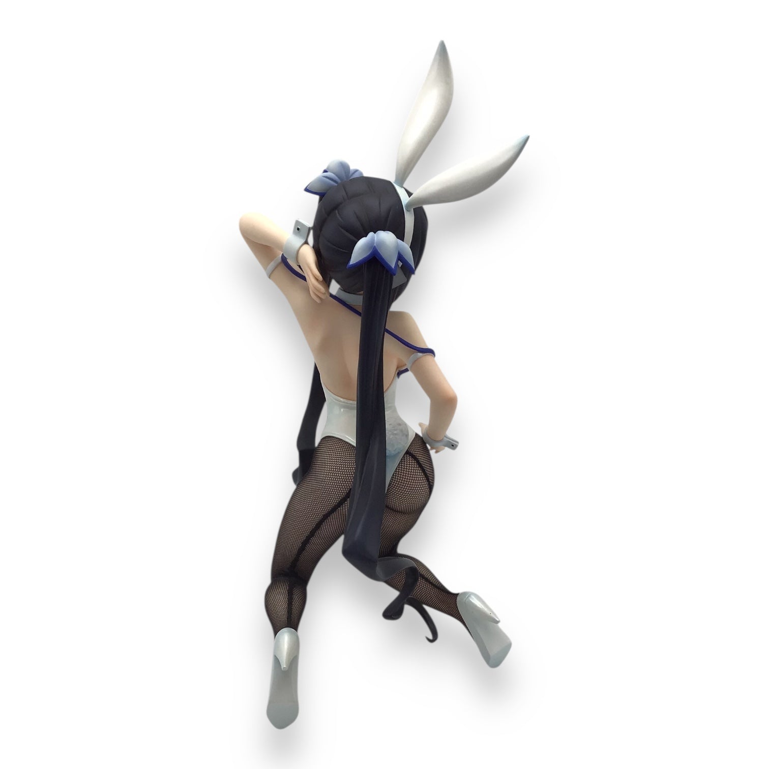 Hestia Bunny Version 1/4 Scale Figure - Is It Wrong to Try to Pick Up Girls in a Dungeon?