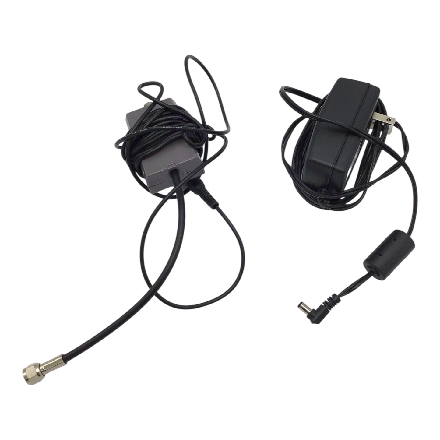 Nintendo Entertainment System (NES) – Controller & Cables Included