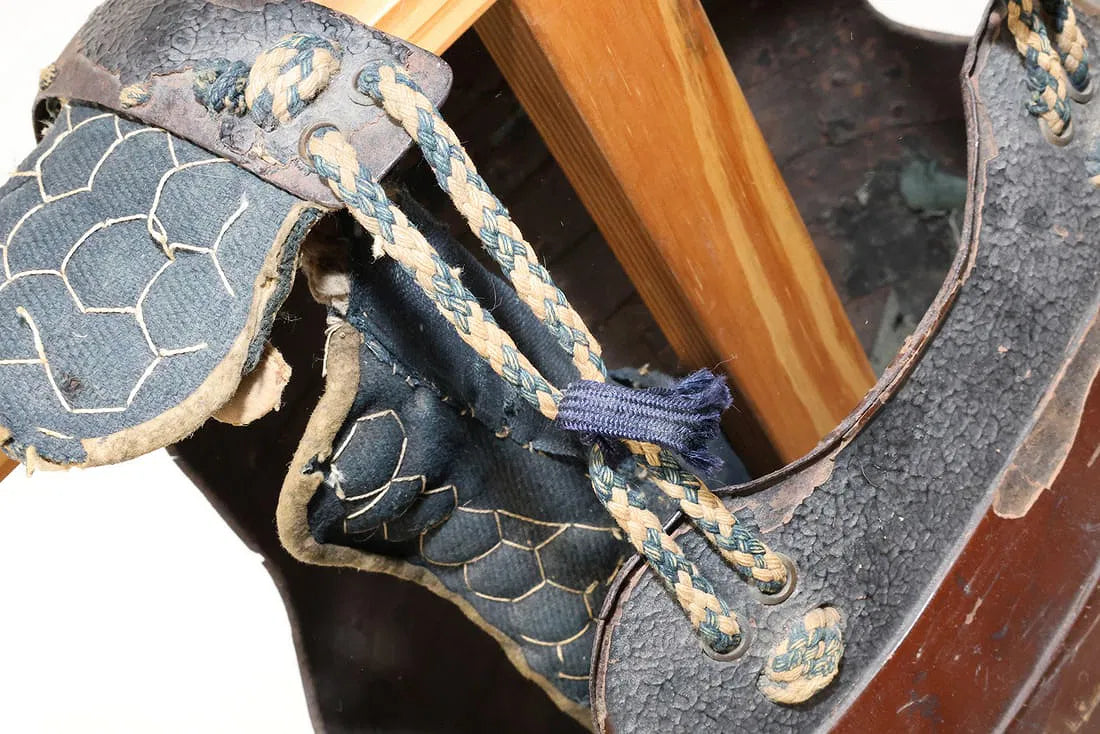 Japanese Samurai Edo Period Helmet - Armor + Breastplate - Helmet w/ Crest