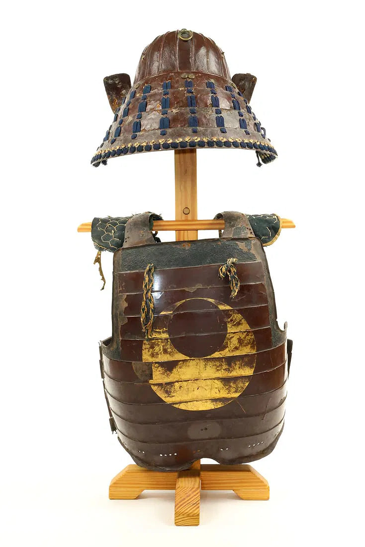 Japanese Samurai Edo Period Helmet - Armor + Breastplate - Helmet w/ Crest