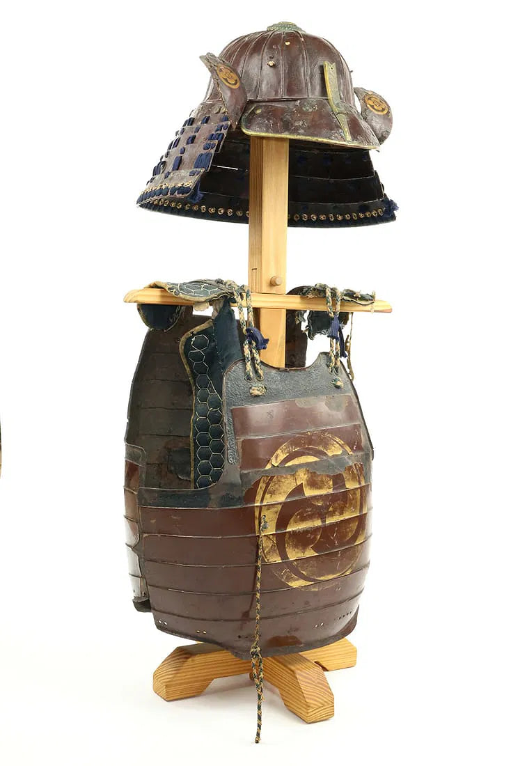 Japanese Samurai Edo Period Helmet - Armor + Breastplate - Helmet w/ Crest