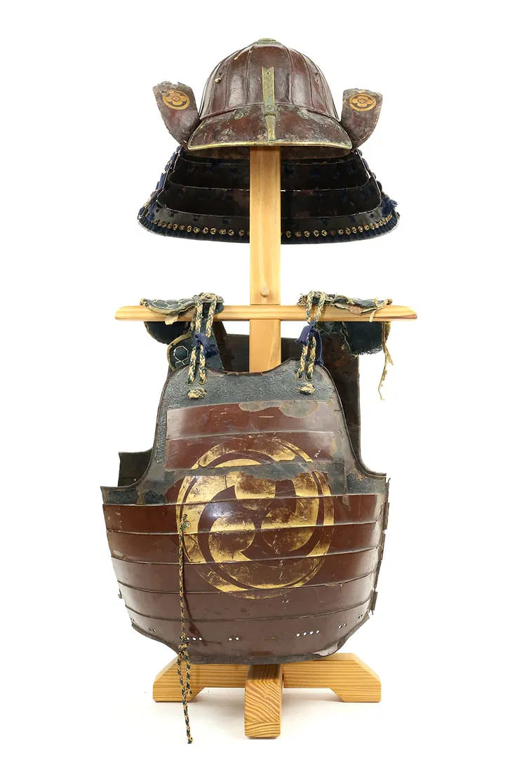 Japanese Samurai Edo Period Helmet - Armor + Breastplate - Helmet w/ Crest