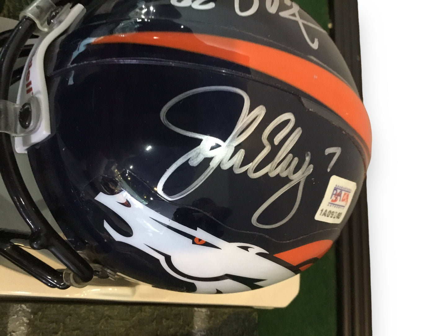 John Elway / Terrel Davis Autographed Mini-helmet Shadowbox W/ Jersey Card and action figure (Certified)