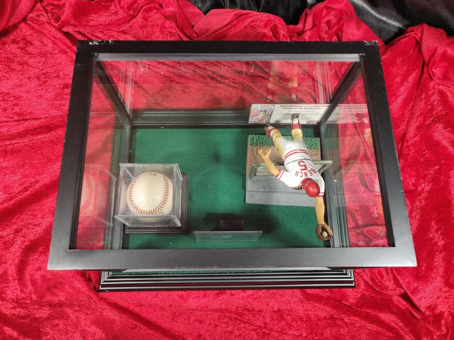 Johnny Bench Signed Baseball Shadowbox 9x10x12 Reds HOF 89 JSA w/ Card + Figure