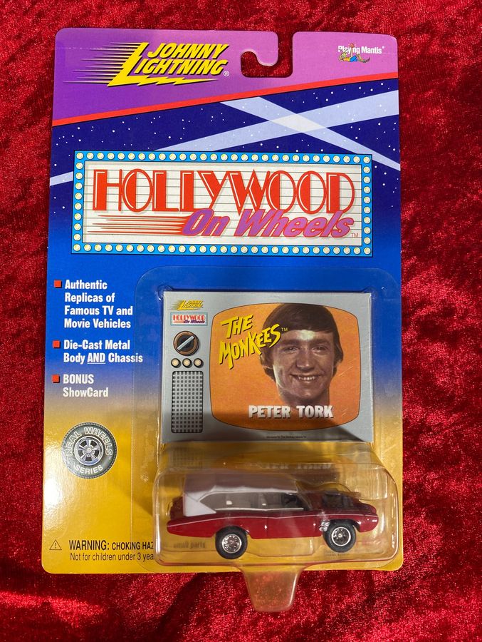 Johnny Lightning Hollywood on Wheels - The Monkees Monkeemobile - 4 Diecast Cars