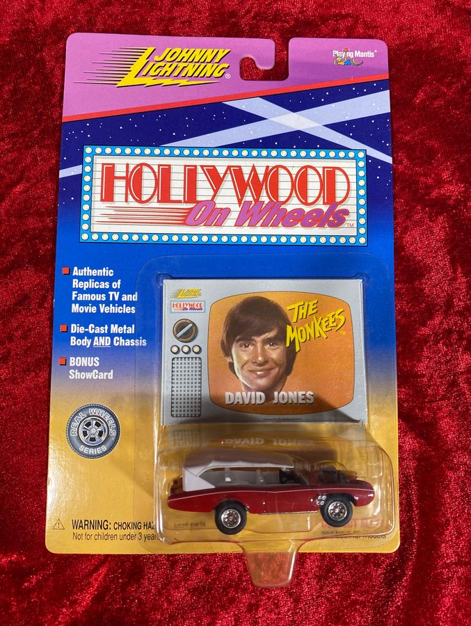 Johnny Lightning Hollywood on Wheels - The Monkees Monkeemobile - 4 Diecast Cars