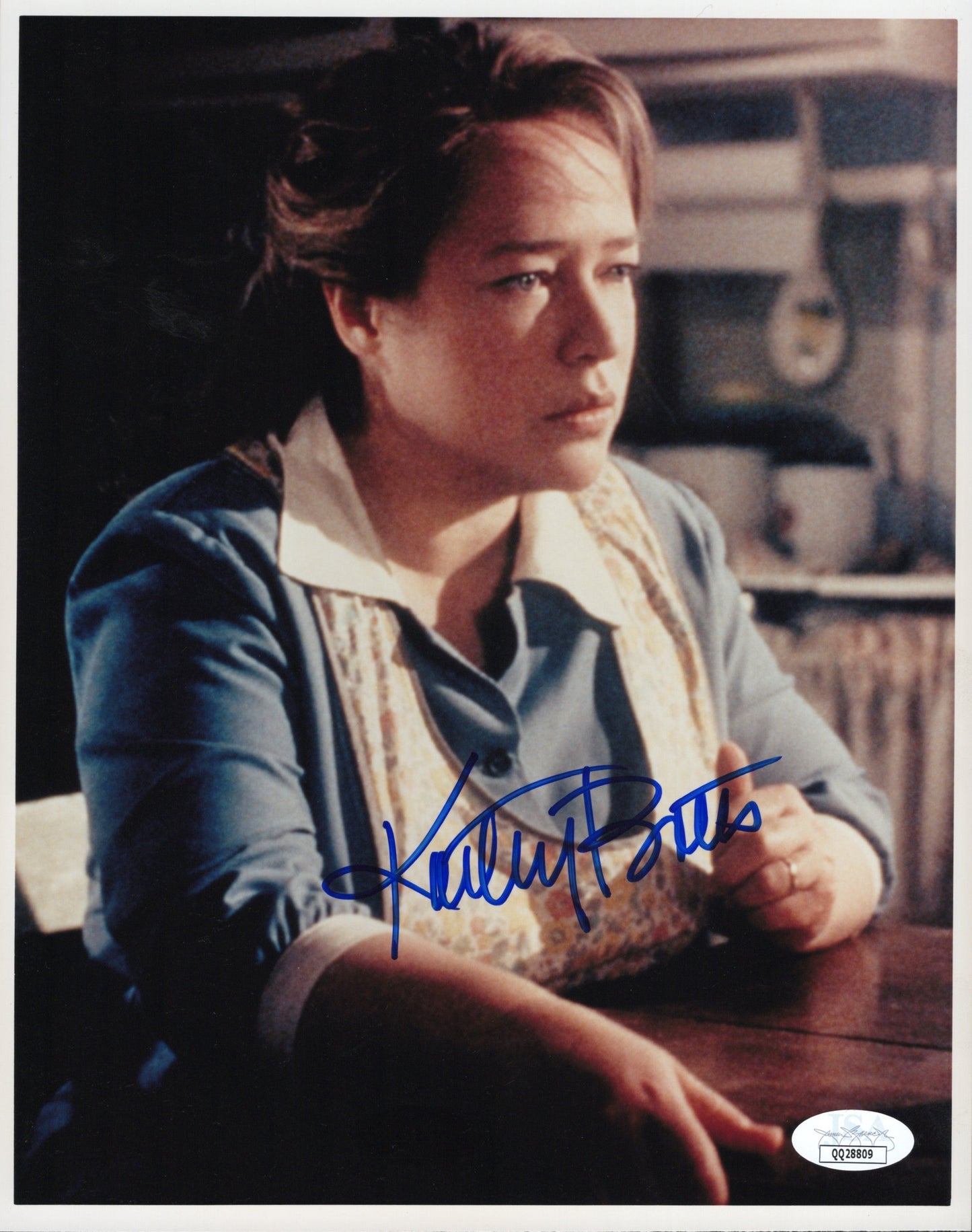 Kathy Bates Signed Photo 8x10, JSA and PSA Letter Double Certified Authentic QQ28809