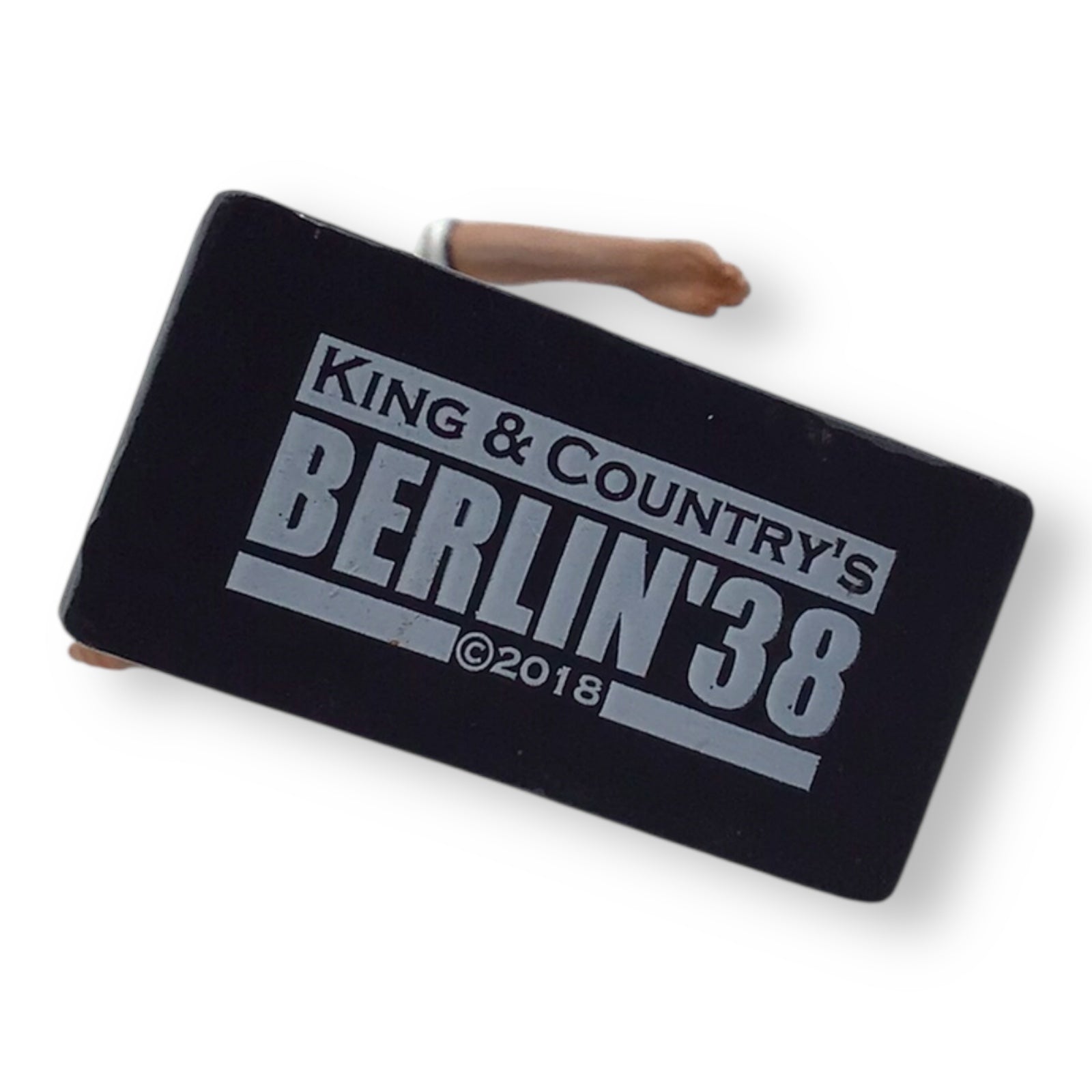 King & Country LAH239 BDM Pennant Carrier – 1:30 Scale Metal Figure (Retired)