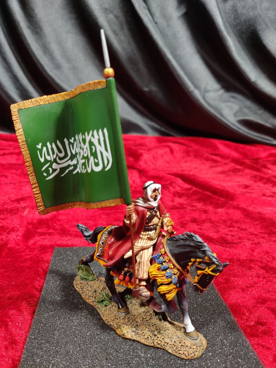 King & Country's LOA0004 ARABIA FLAGBEARER BY KING AND COUNTRY (RETIRED)