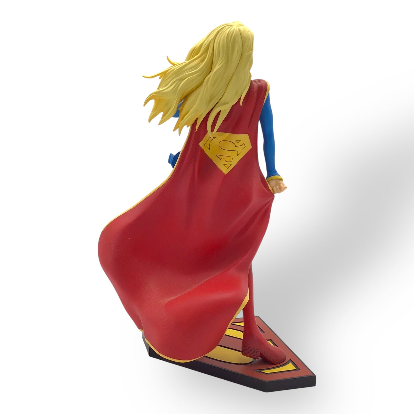 Kotobukiya Supergirl 1/6 Scale Pre-Painted PVC Statue - DC ArtFX Collectible