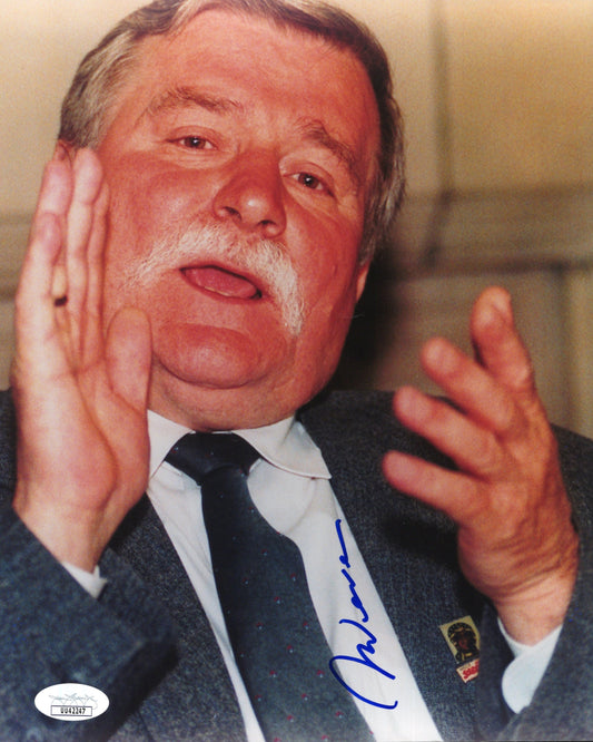 Lech Walesa Signed Photo 8x10 First Democratic President of Poland JSA PSA
