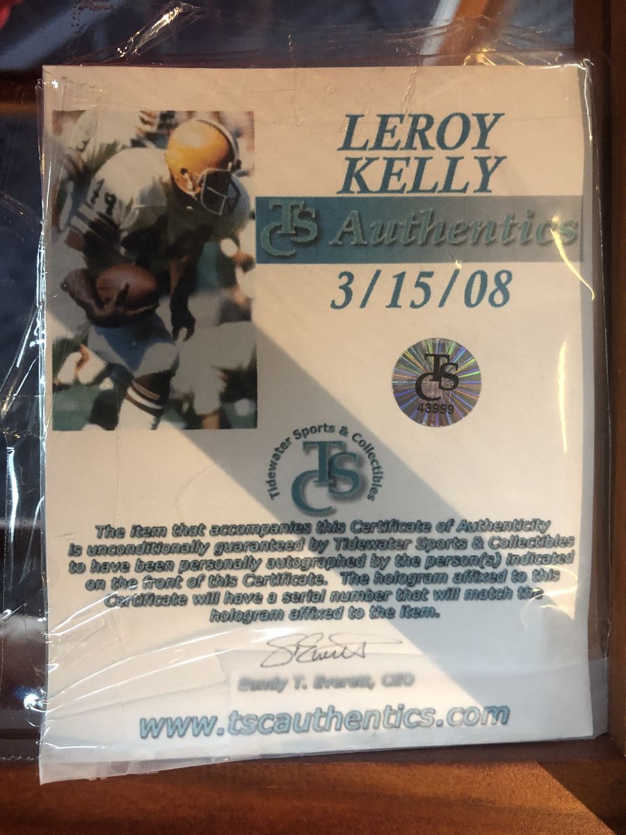 Leroy Kelly Browns Guaranteed Authentic Autographed Mini-helmet Shadowbox