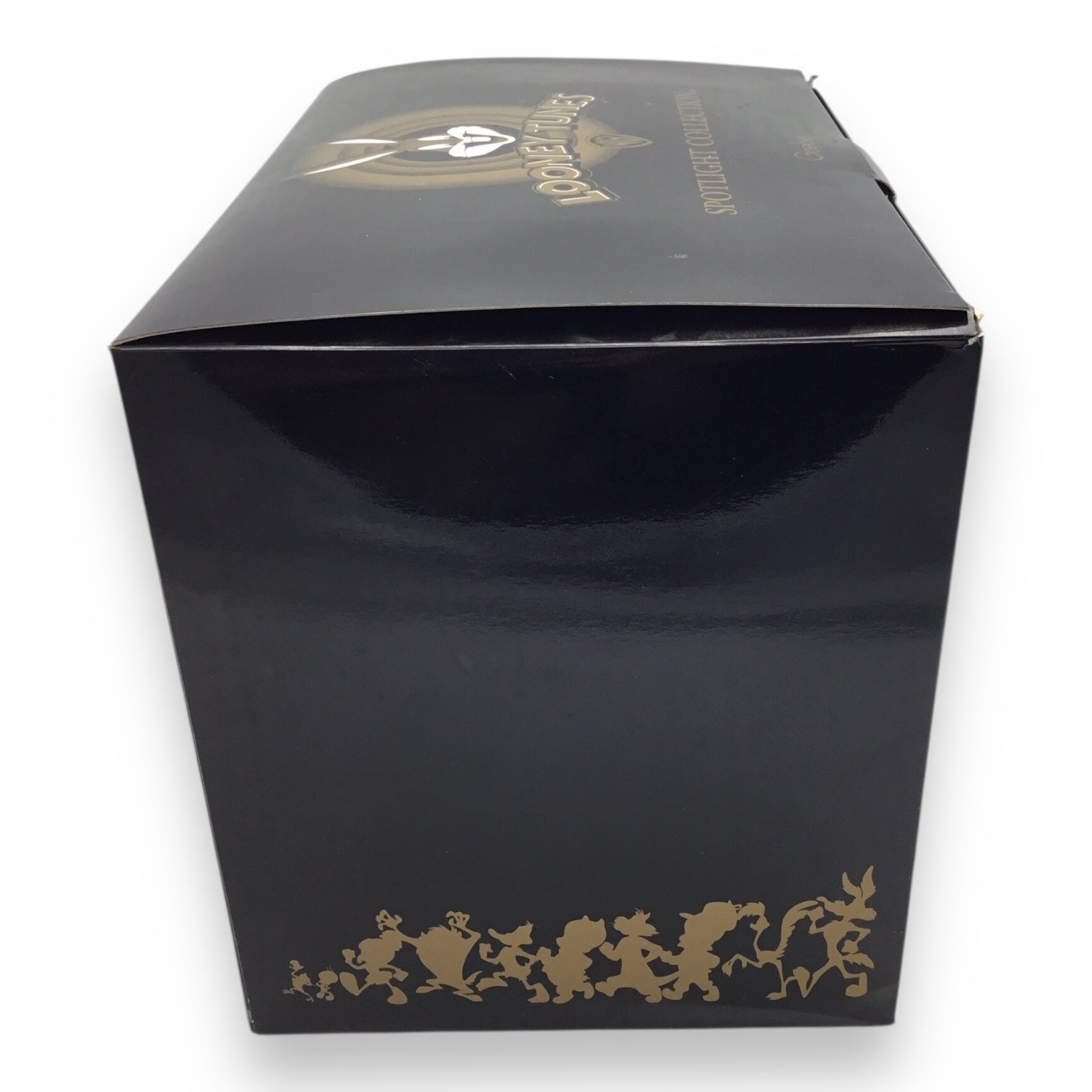 Looney Tunes Spotlight Collection Off Kilt-er My Bunny Lies Over the Sea Off Figurine - Limited Edition