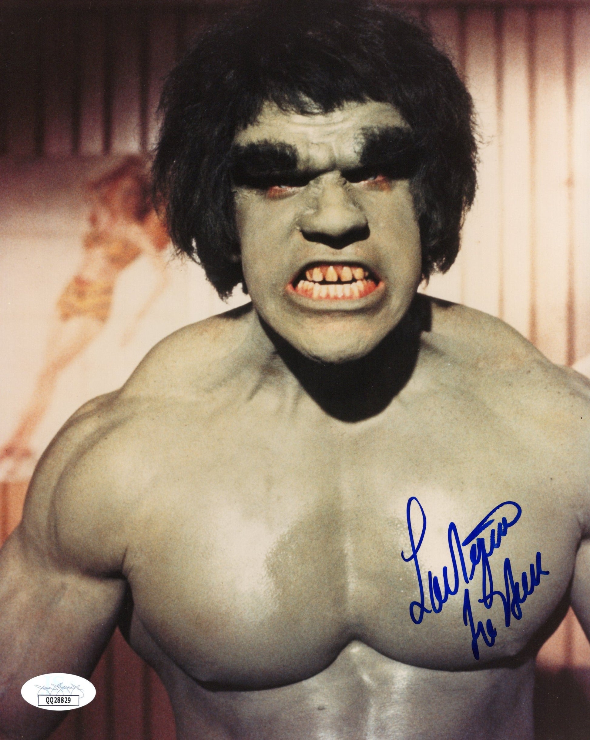 Lou Ferrigno as The Incredible Hulk Signed Photo 8x10, JSA and PSA Letter Double Certified Authentic QQ28829