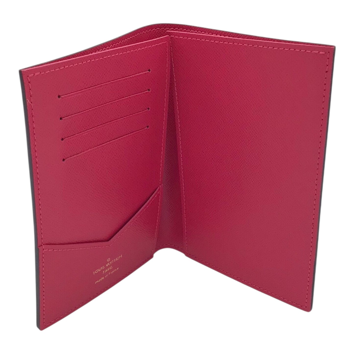 Louis Vuitton Passport Cover – Christmas 2021 Hollywood Animation (Vivienne, Like New)