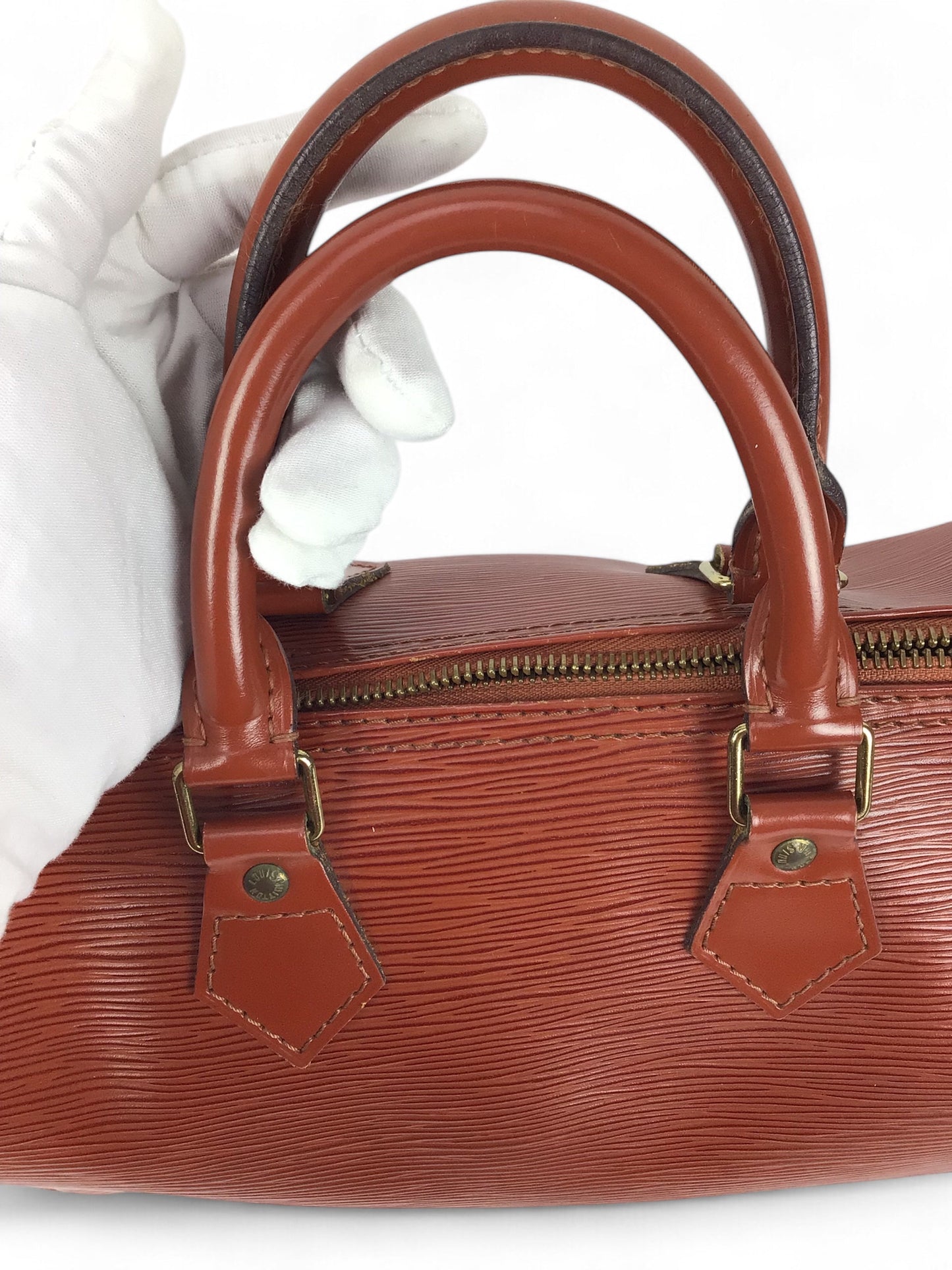 Louis Vuitton Speedy 25 Brown Epi Leather Handbag w/ Suede Interior & Slip Pocket