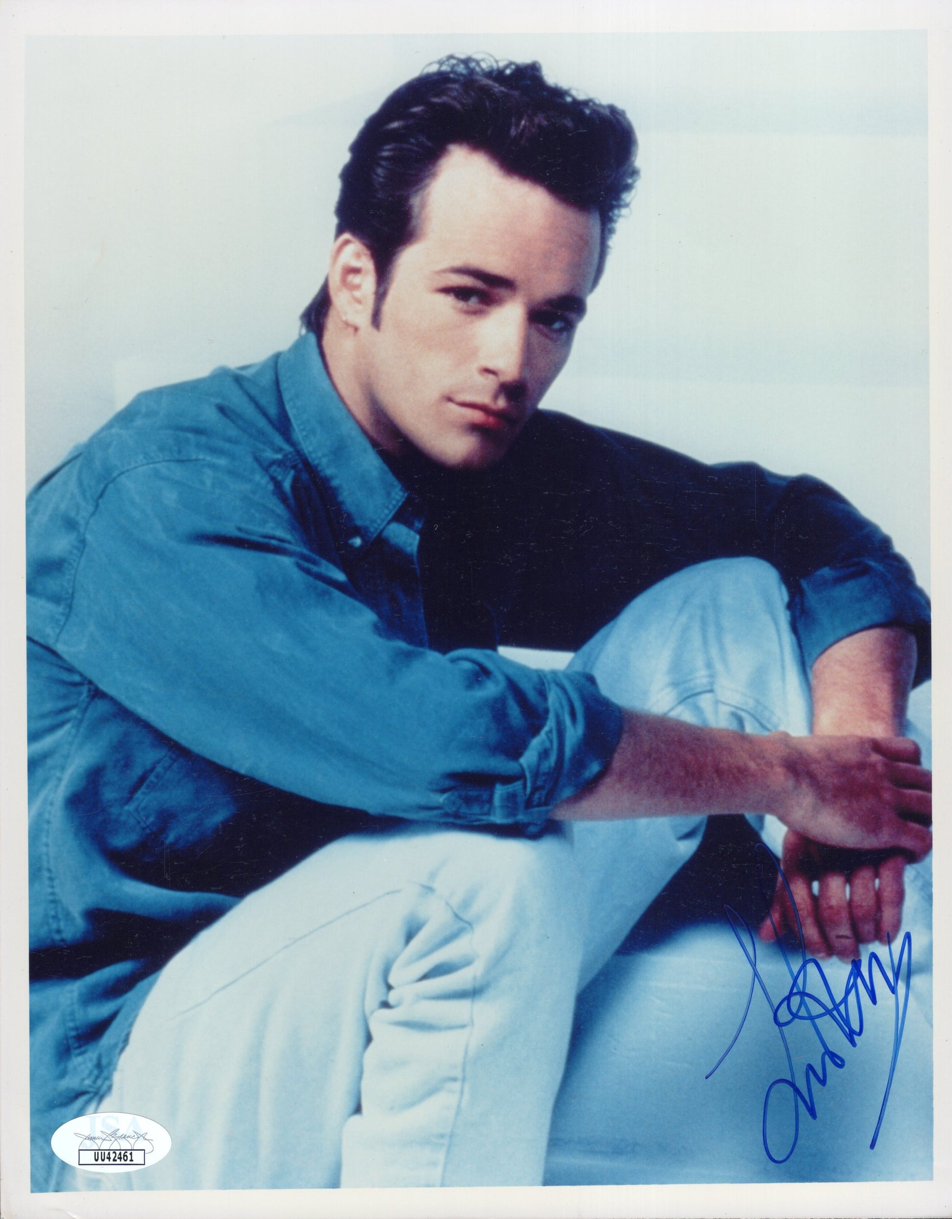 Luke Perry Signed Photo 8x10, Luke Perry Autograph Seated wearing Blue Shirt and Jeans, JSA and PSA Letter Double Certified Authentic UU42461