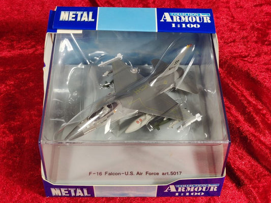 METAL Armour Collection 1:100 F-16 Falcon USAF 5017 Diecast Toy NIB