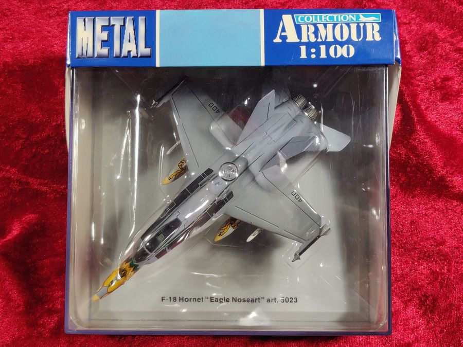 METAL Armour Collection 1:100 F-18 Hornet Eagle Noseart 5023 Diecast Toy NIB