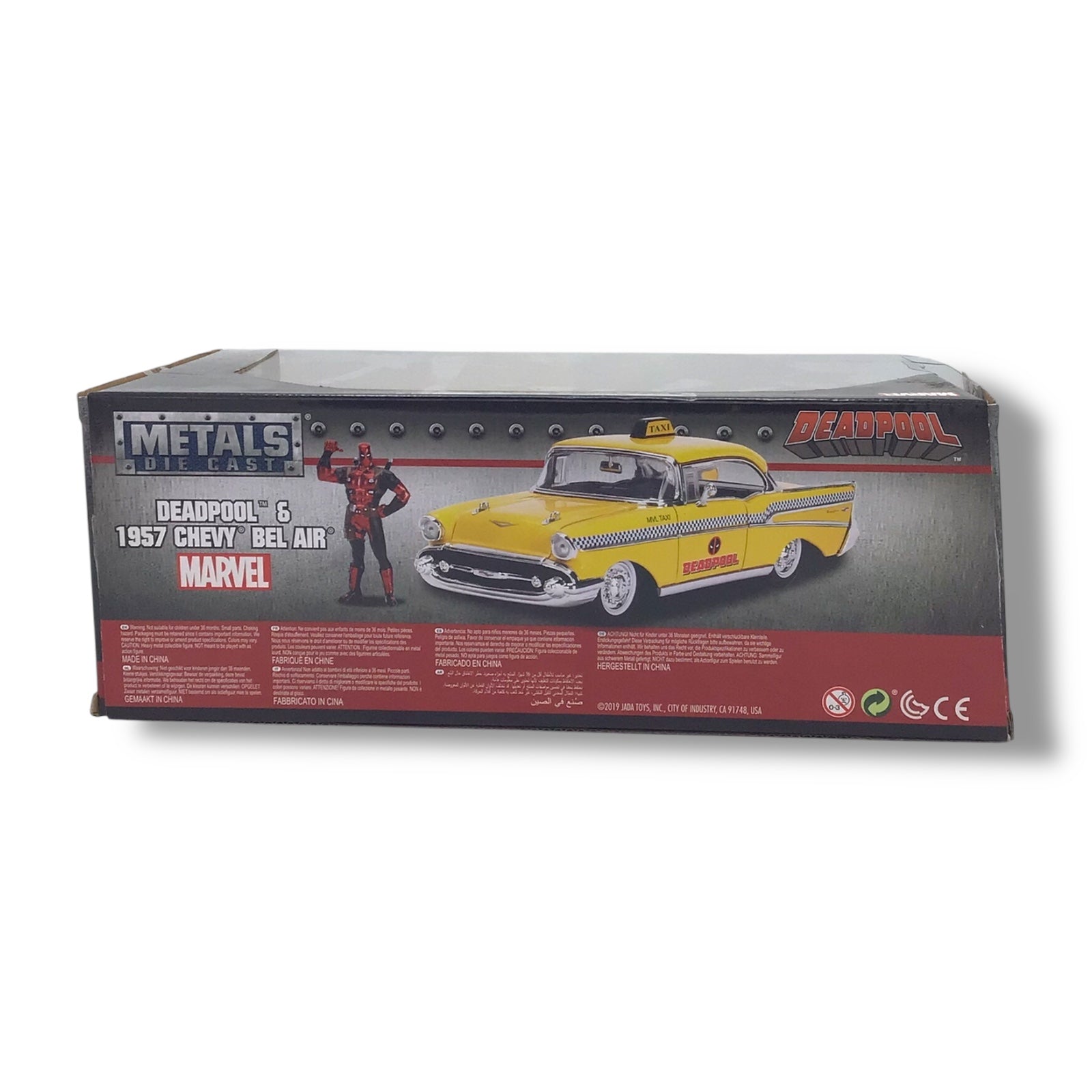 Marvel - Deadpool Figure & 1957 Chevy Bel Air Die Cast Set