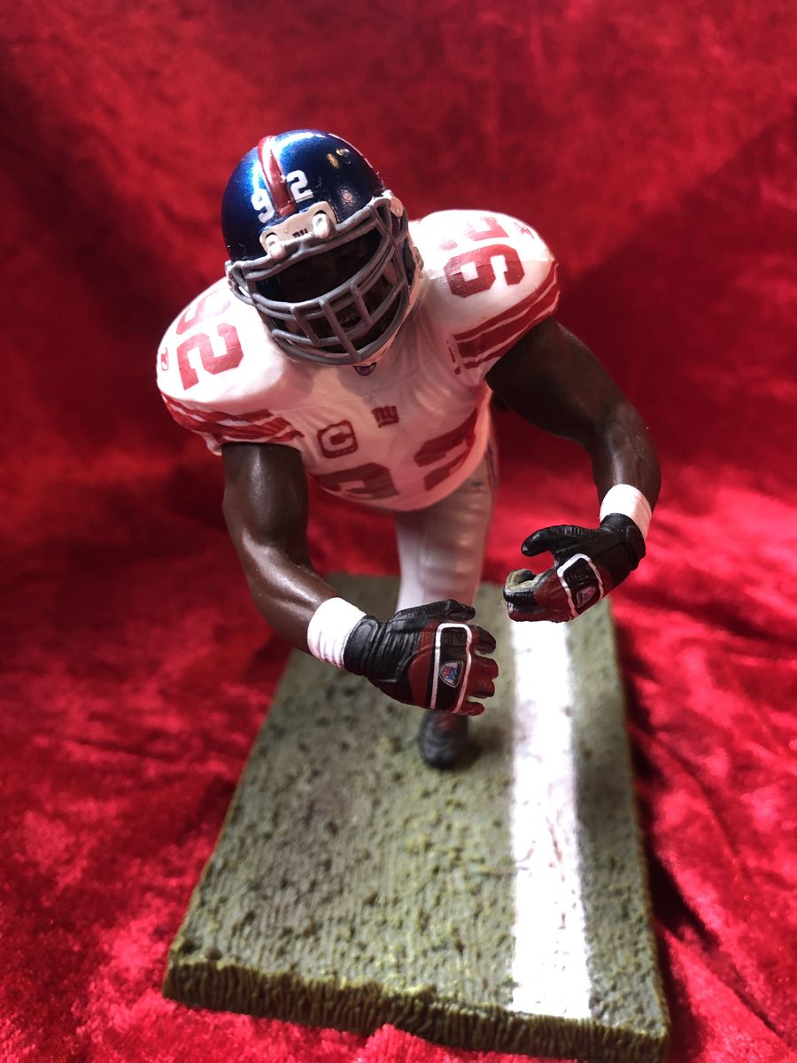 : New York Giants NFL Helmet Shadowbox w/Michael Strahan