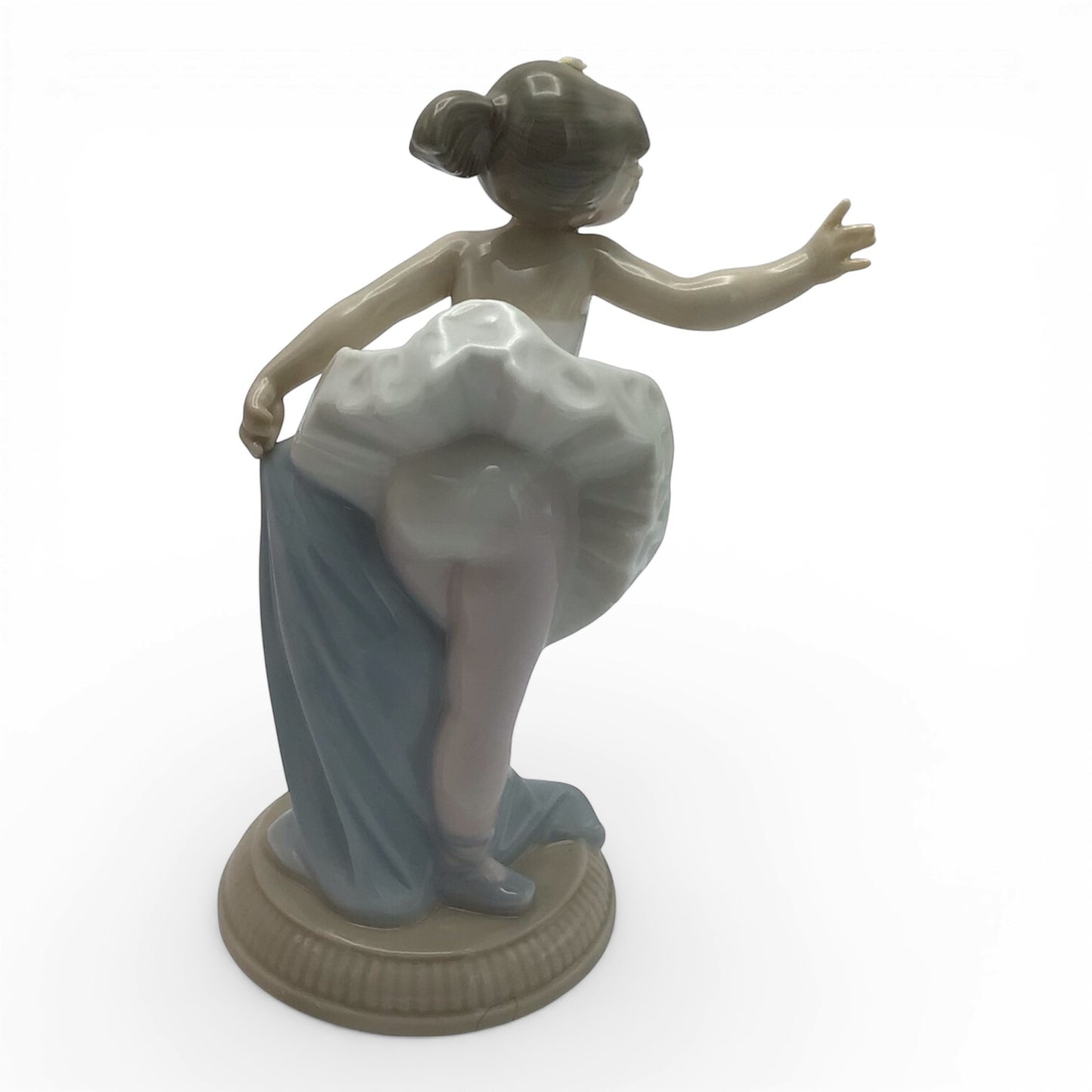 My First Bow Porcelain Figurine - NAO by Lladro Made in Spain