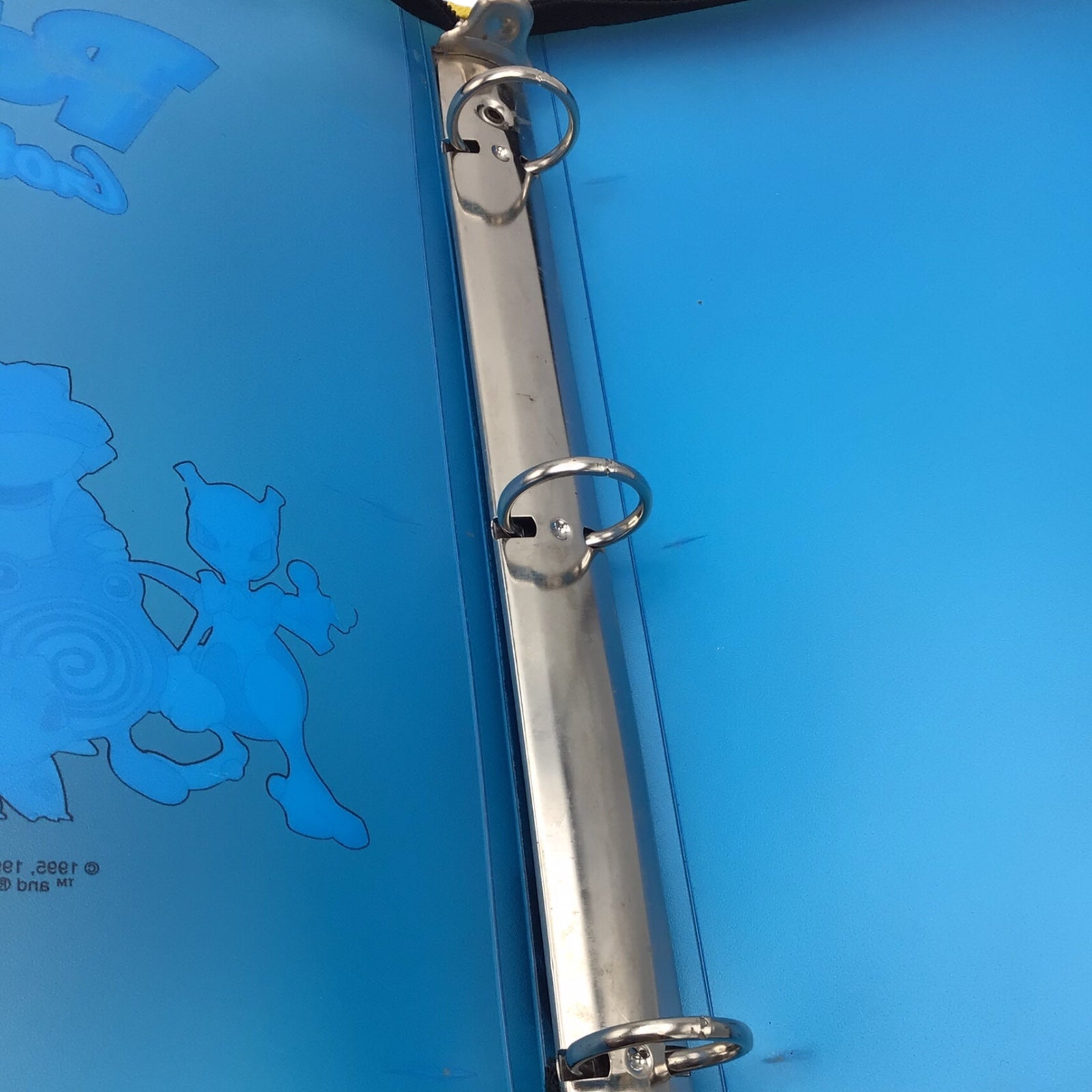 Nintendo Pokémon Blue Translucent Three-Ring Binder – Vintage School Supply Collectible