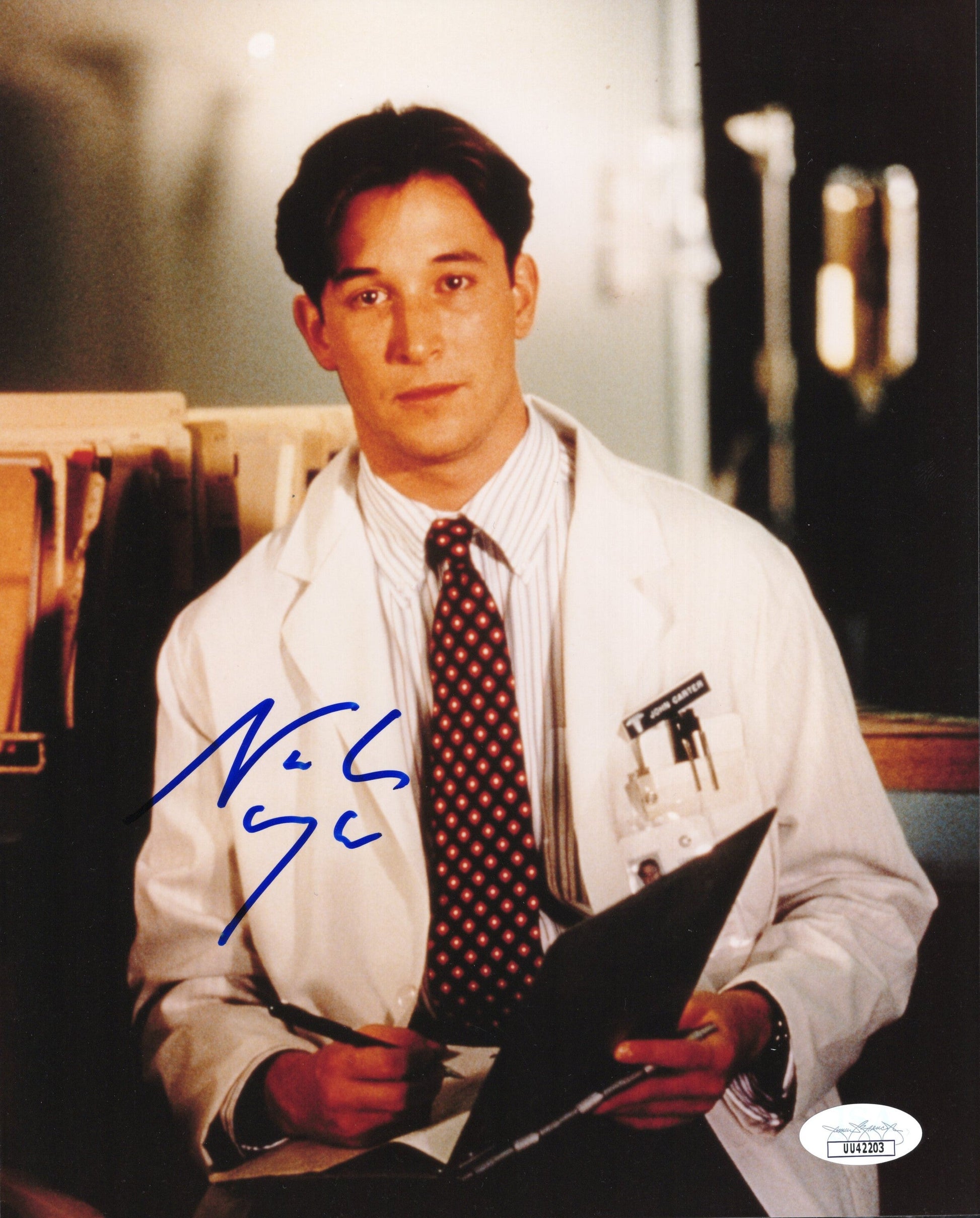 Noah Wyle Signed Photo 8x10 ER Season 1 Doctor Coat, JSA & PSA Certified