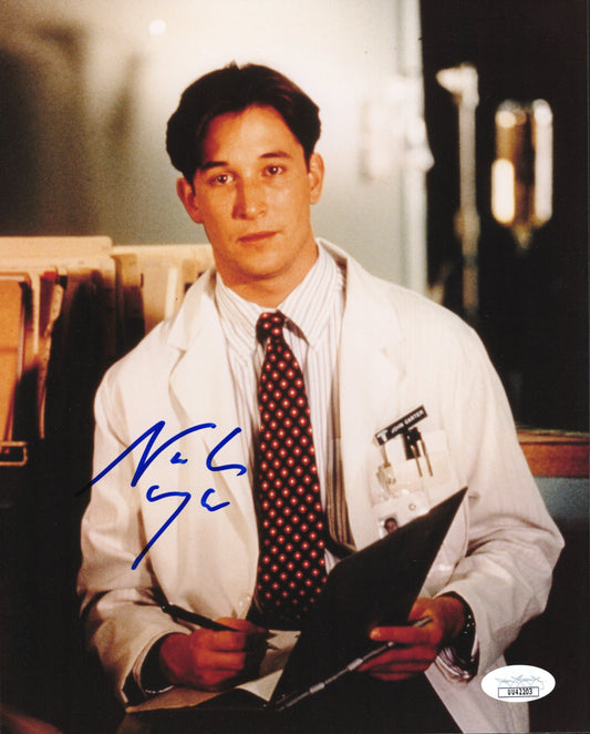 Noah Wyle Signed Photo 8x10 ER Season 1 Doctor Coat, JSA & PSA Certified