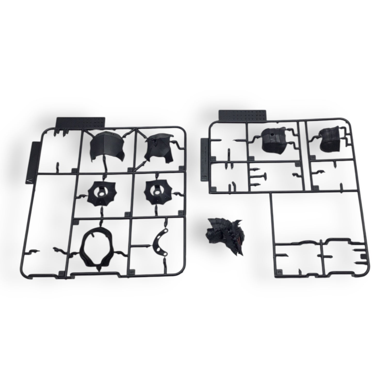 PLAMATEA Guts Berserker Armor Ver. Model Kit - Max Factory