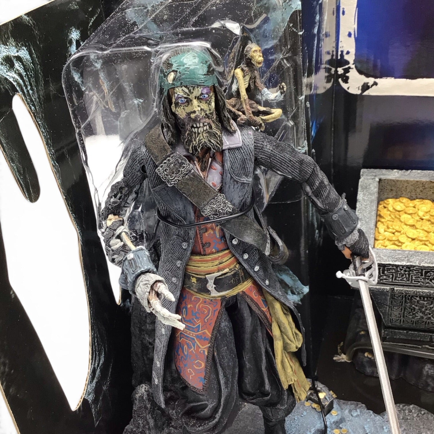 Pirates of the Caribbean - Cursed Barbossa vs Cursed Sparrow Diorama